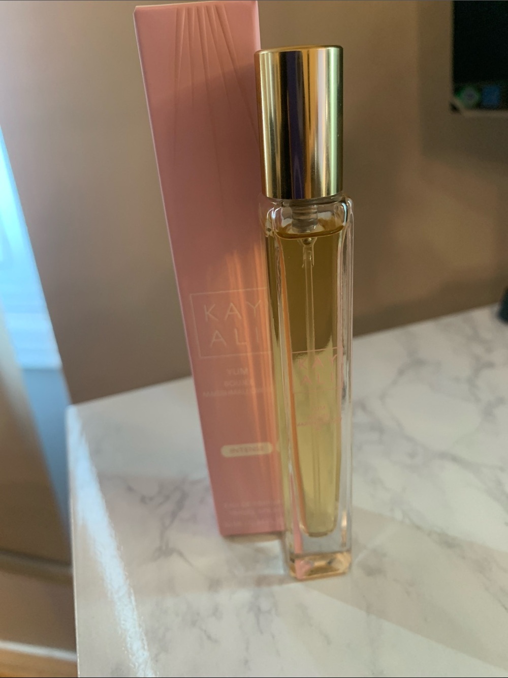 Kayali Yum Boujee marshmallow eau de parfum 10ml, travel spray